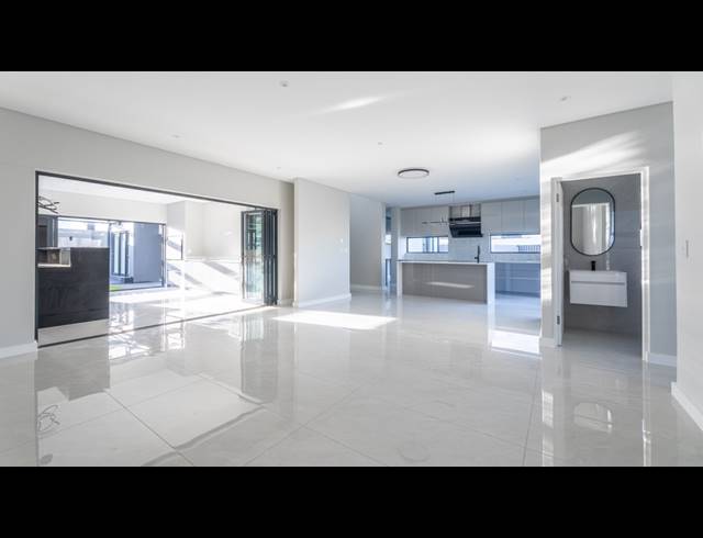 4 BEDROOM HOUSE FOR SALE IN SANDOWN